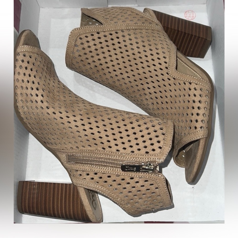 🎪Circus by Sam Edelman Emerson peep toe shoes never worn size 6.5 NWOT - Picture 2 of 11